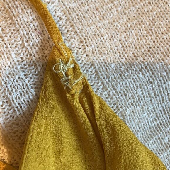 Old Navy Strappy 100% Rayon Tank Size S - Picture 5 of 5
